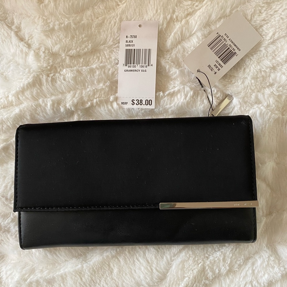 9 West Wallet